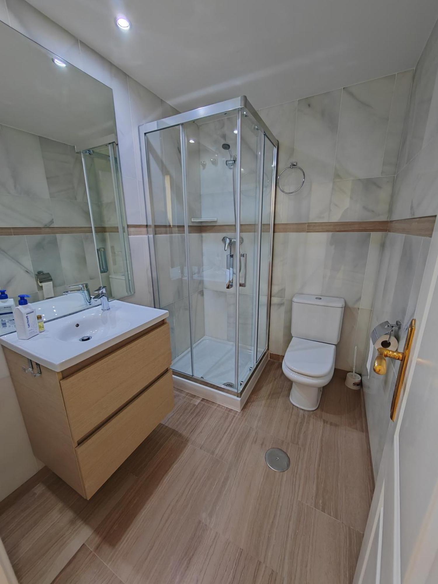 Cozy Corner 2 Bedroom Apartment On New Island Complex In Marina Harbour 贝纳尔马德纳 外观 照片